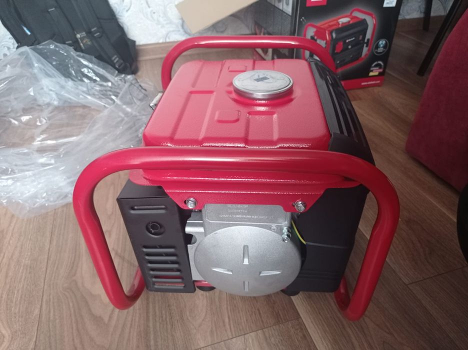 Генератор бензиновий.Новий