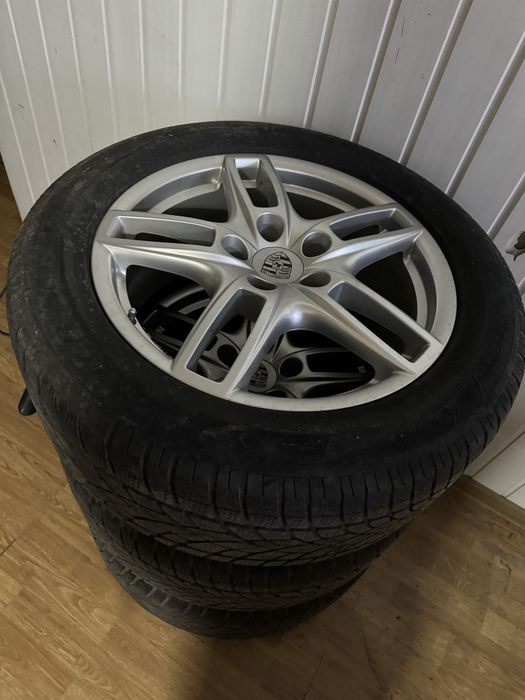 Felgi Porsche wraz z oponami zimowymi