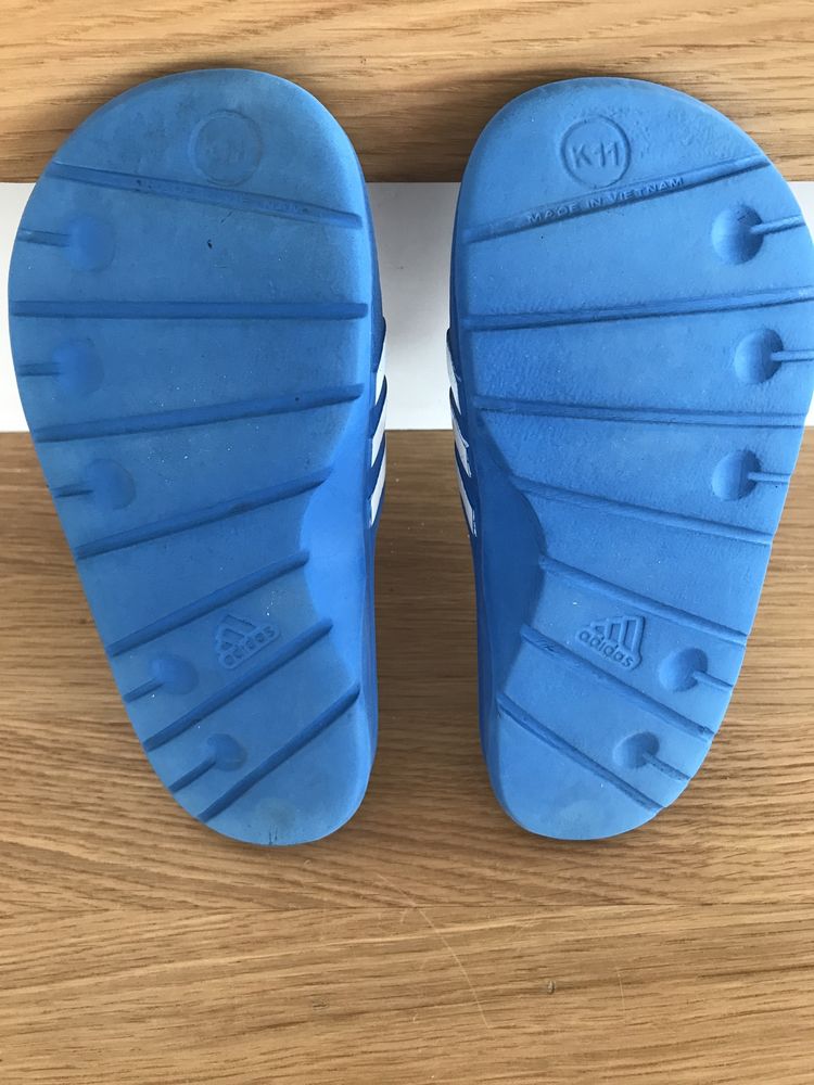 Klapki adidas K11