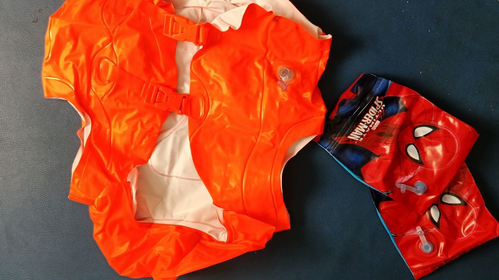 Надувні нарукавними/ жилет