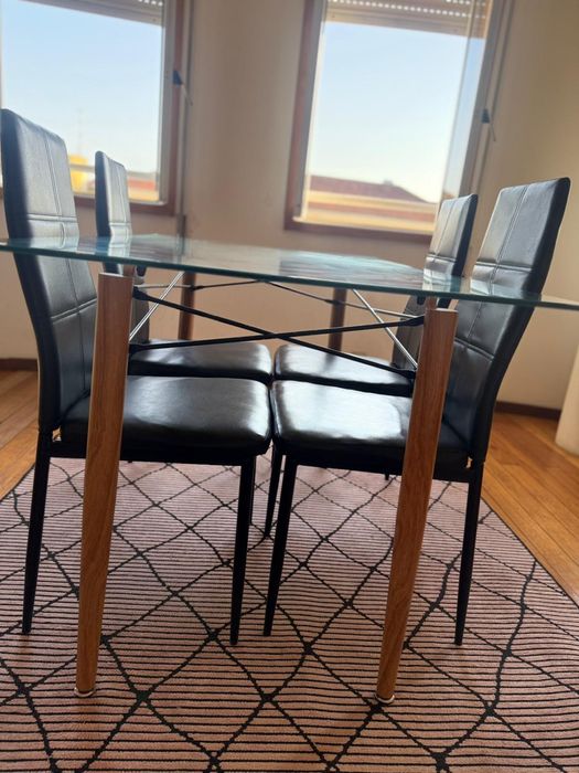 Mesa vidro temperado para desocupar espaço