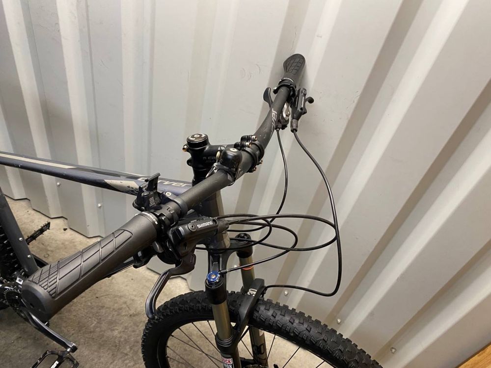 Акція Гірський L 29 велосипед Carver PHT700 вилка Rock Shox 30 Air