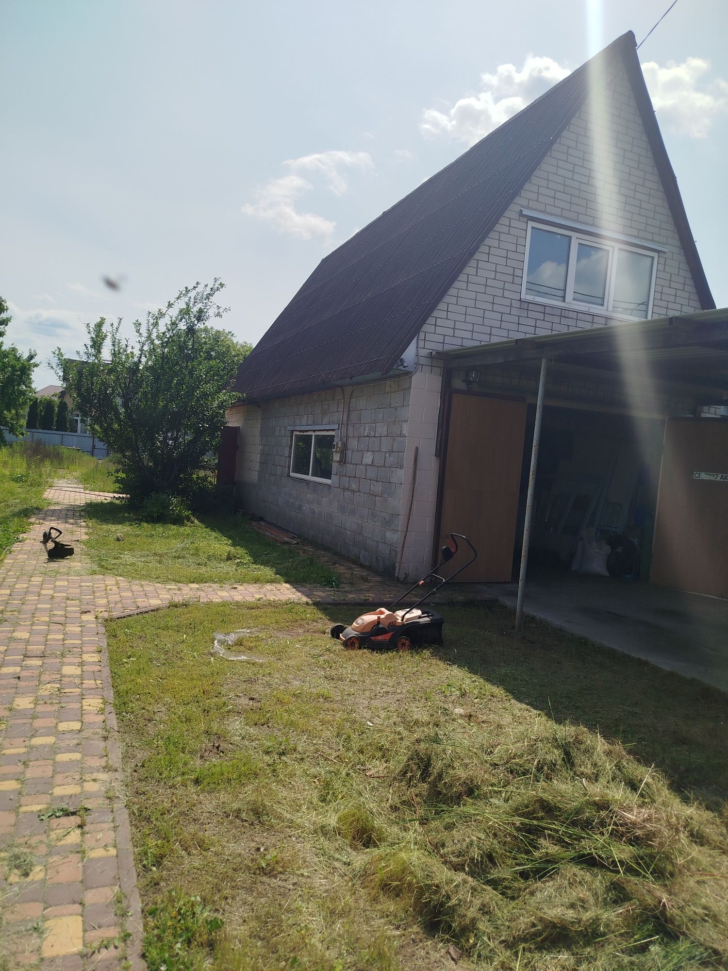 Продам фасадну земельну ділянку