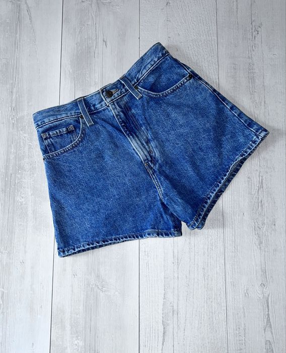 Джинсові шорти mom levis 28 розмір