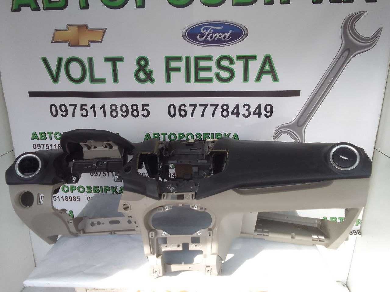 Ford fiesta mk7 usa  панель приборов, торпеда форд фиеста