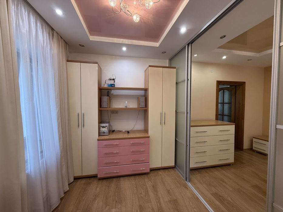 Здаю 2 кім Центр і/о поблизу озера