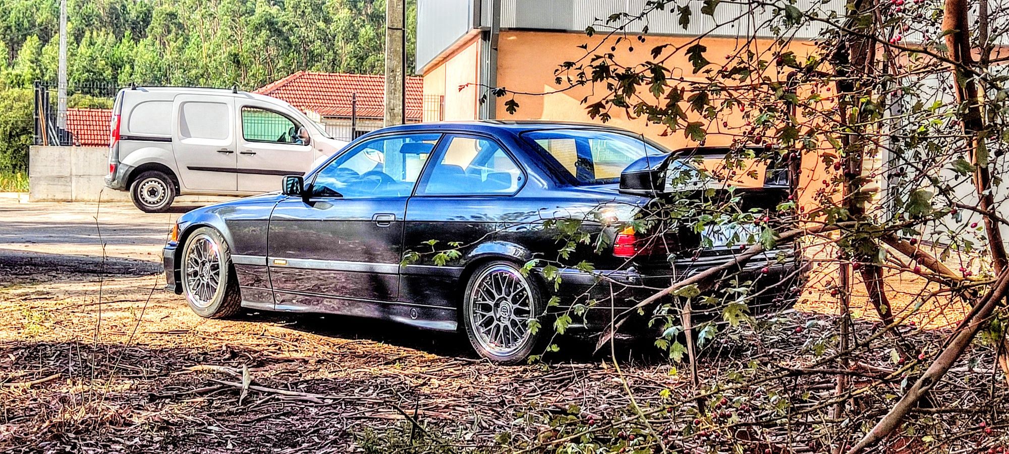 BMW e36 328i coupé