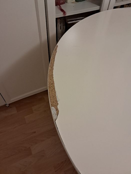 Stół okrągły biały rozkładany stabilny