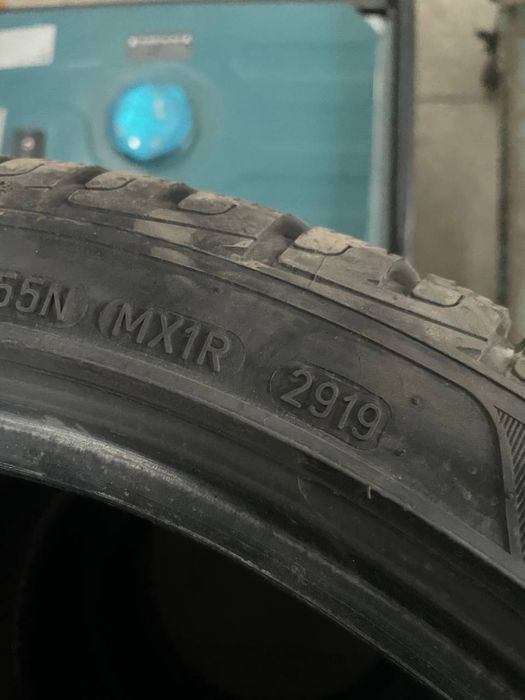 Продам зимову резину Goodyear Ultragrip Perfomance 225/40 R18