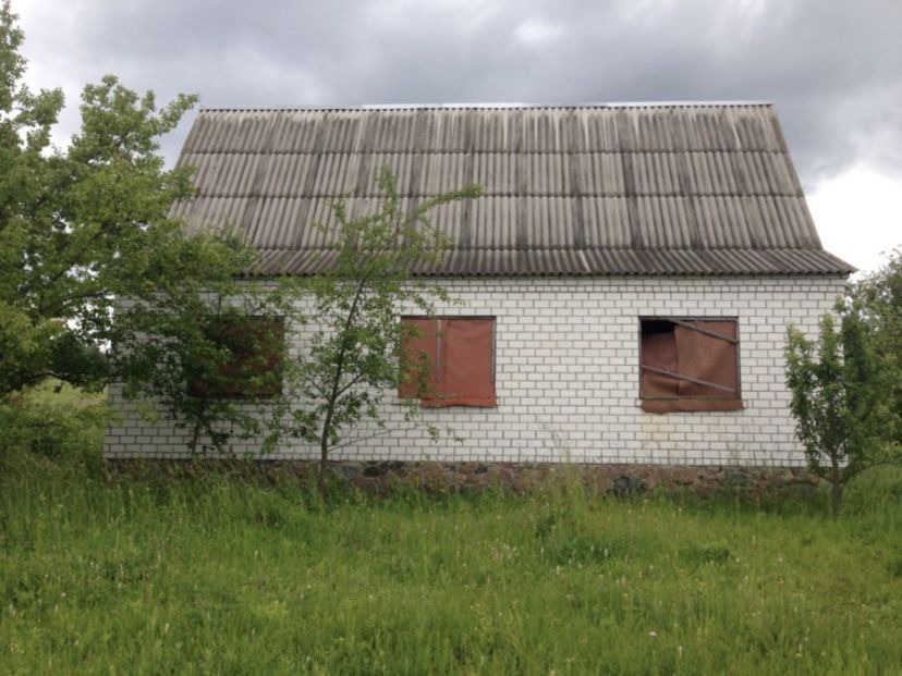 Продам будинок хату в м.Канів (р-н Пушкіна) не добудований