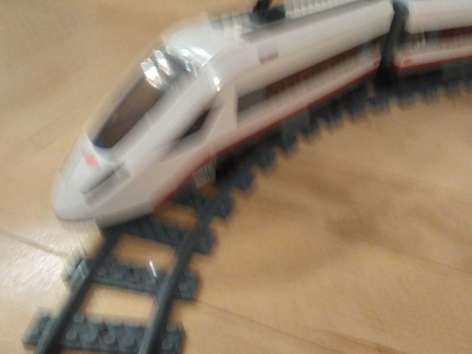 Lego 60051 - High-speed Passenger Train