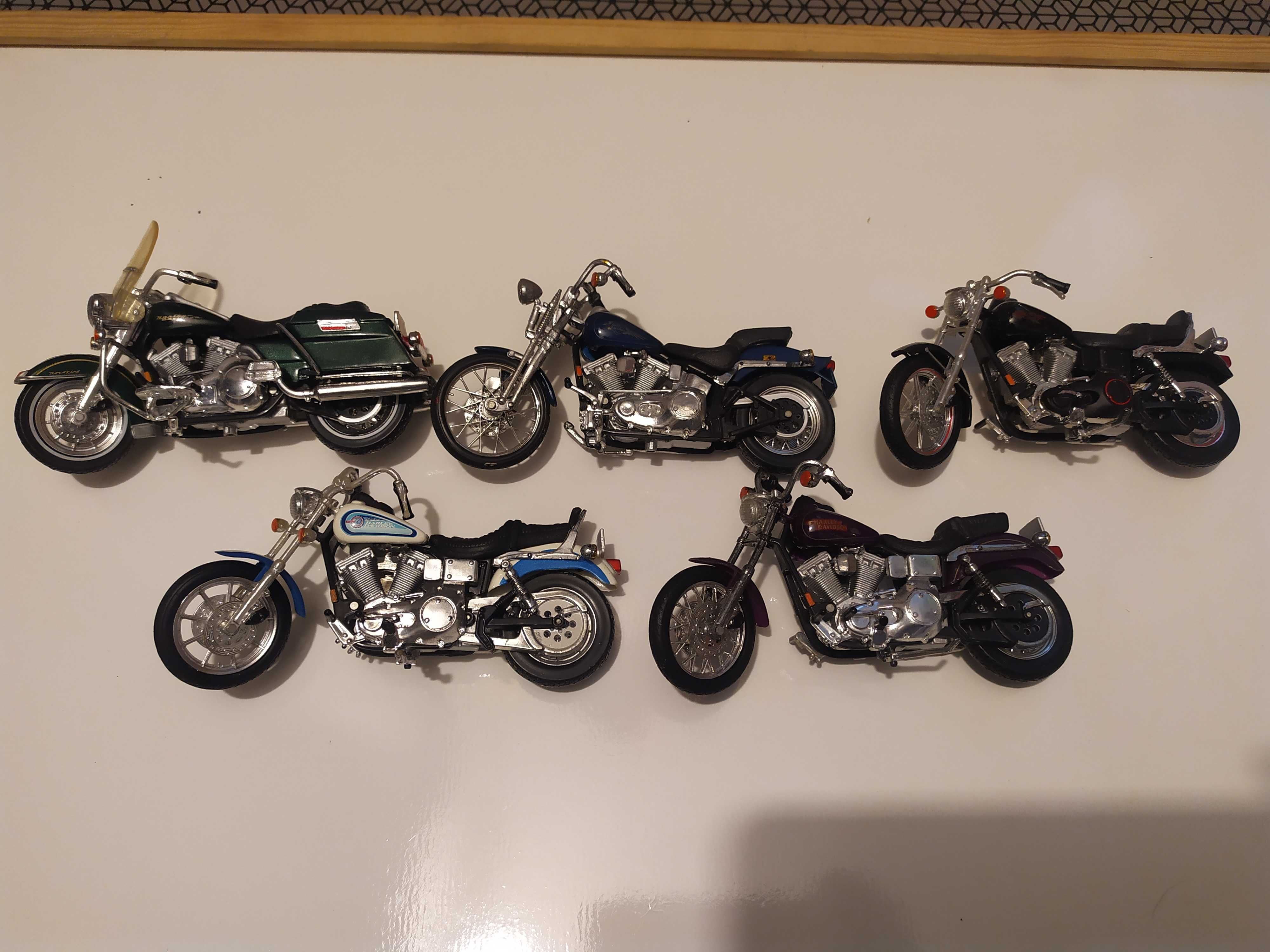 Motos escala 1/18 e 1/12