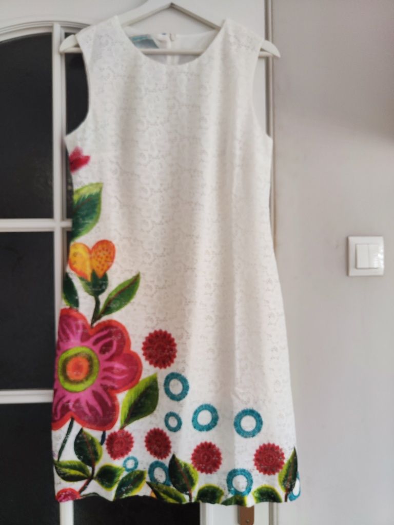 Sukienka marki Desigual