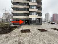 Продаж магазину 76 кв.м в ЖК Варшавський 3