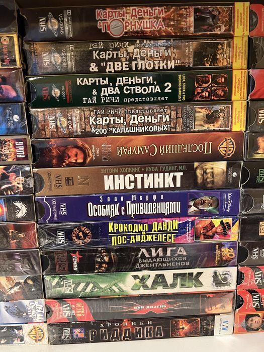 Фільми на відеокасетах