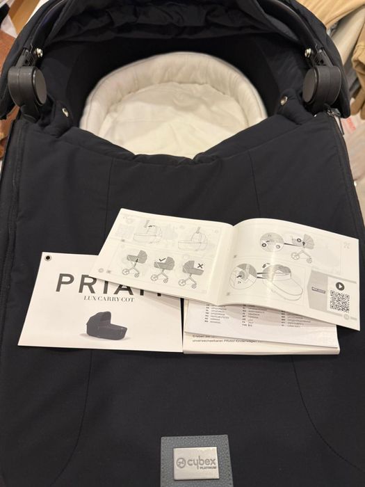 Alcofa Cybex platinum priam lux carry cot.