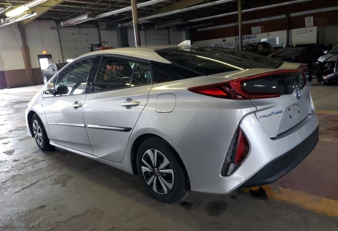 Кришка багажника TOYOTA PRIUS XW50 ляда пята дверь шрот розборка