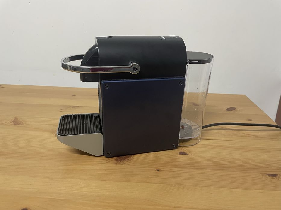 Maquina Nespresso Pixie Dark Blue