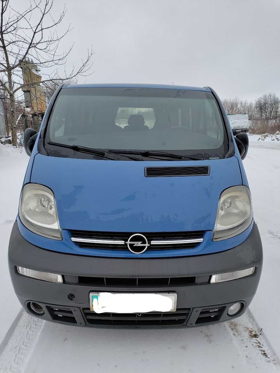 Opel Vivaro 2.5 ctdi 2006 року