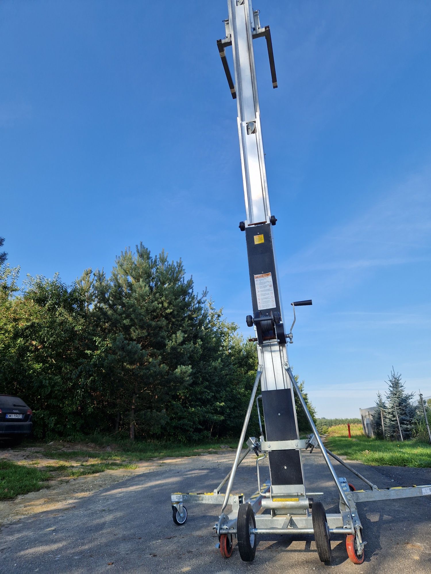 Podnośnik towarowy SUMNER 2124