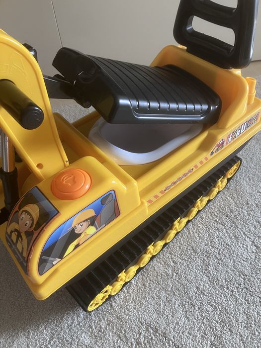 Escavadora de brincar sem Pedais - como nova