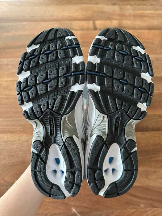 Buty meskie Mokasyny New_Balance_530_White_Silver_Navy R.37.5