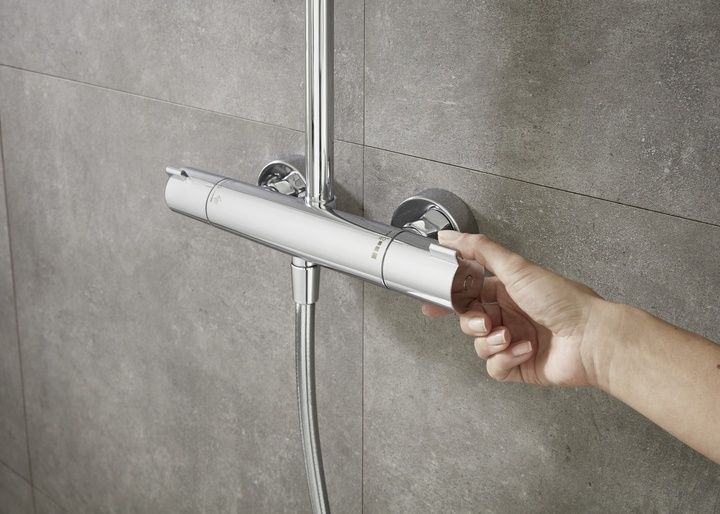Якісна німецька душева система "hansgrohe Crometta E 240 Showerpipe"