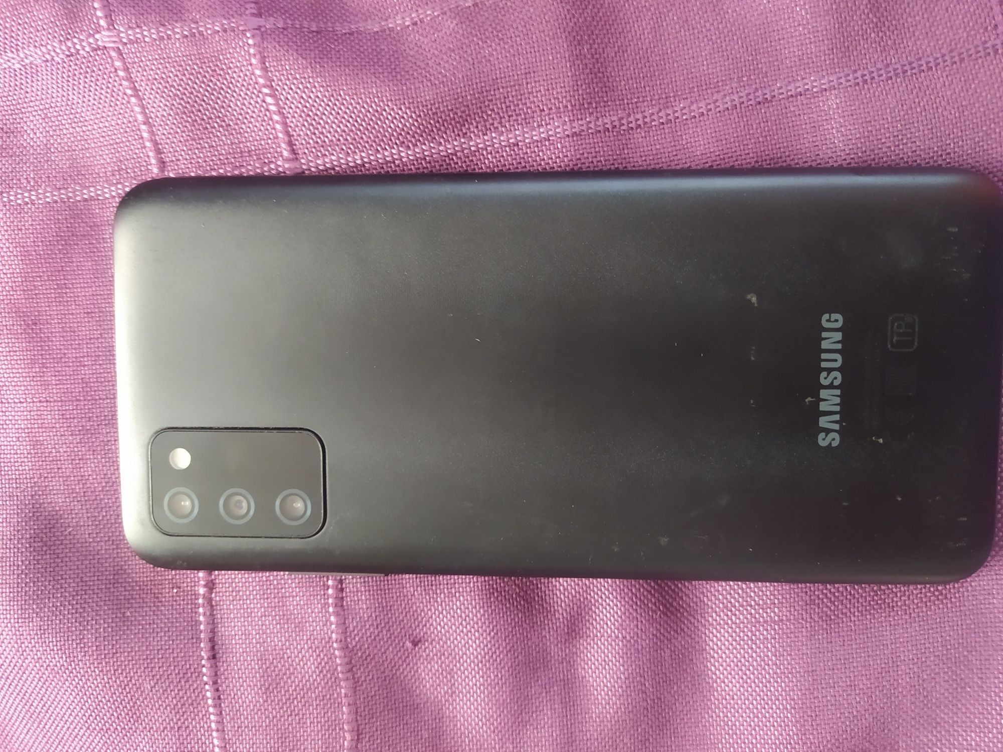 Продам Samsung A03s на 32 гіга