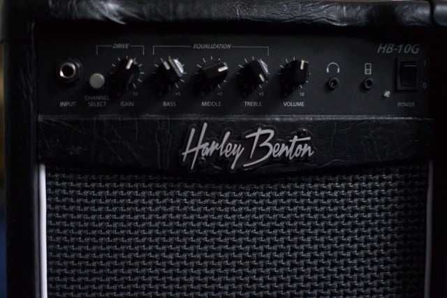 Harley Benton HB-10G: Combo do gitary elektrycznej