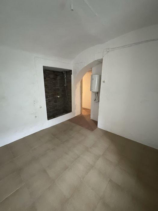 T1 para alugar em vila viçosa com Água e Eletricidade incluida