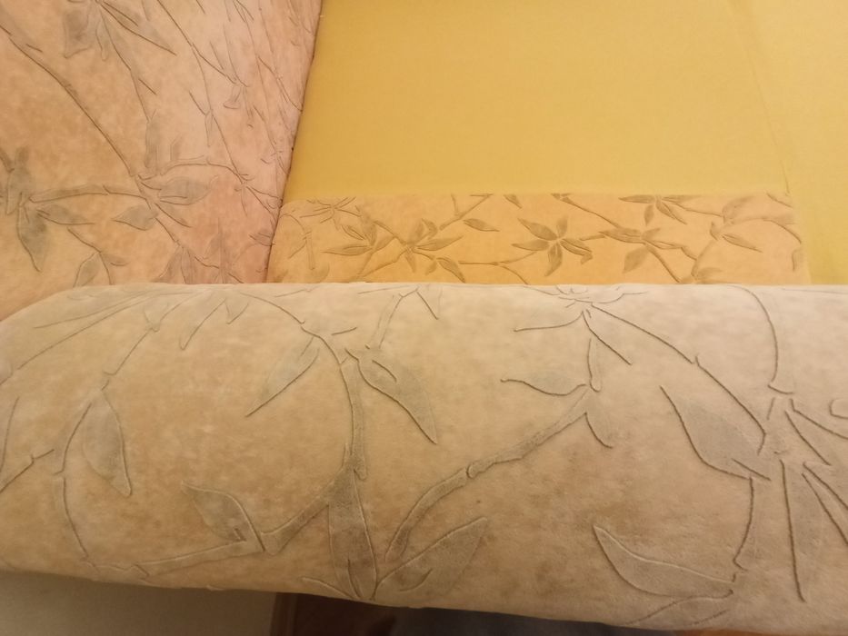 Продам тахту яка розкладається в двоспальне ліжко.