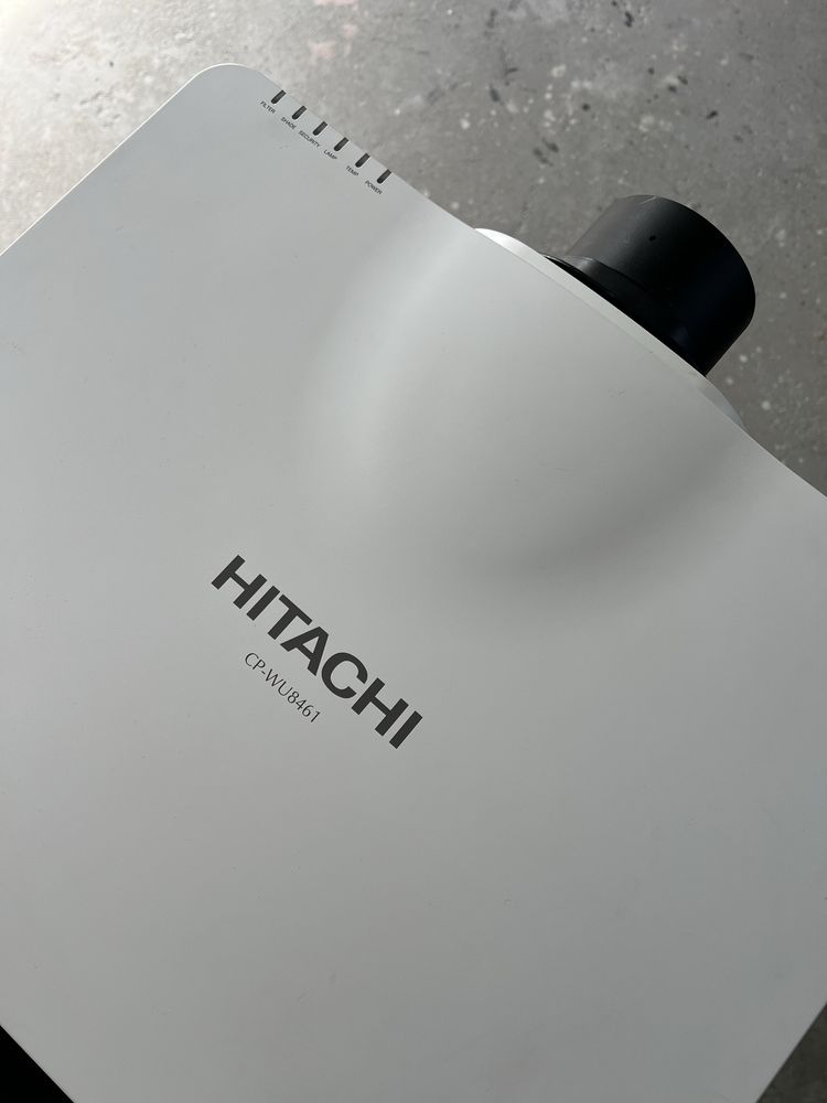 Projektor Hitachi 6000ANSI CP-WU8461 profesjonalny 1920x1200 WUXGA