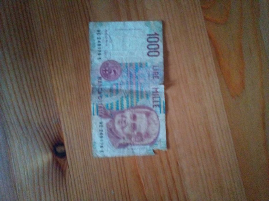 Notas antigas de lires italianos