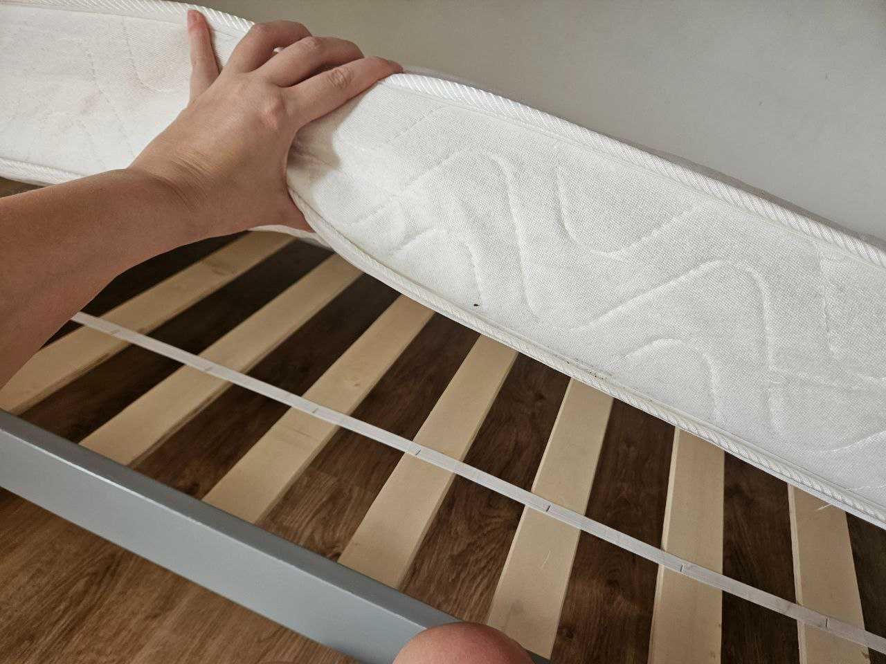 Beliche infantil com colchões — 90x190