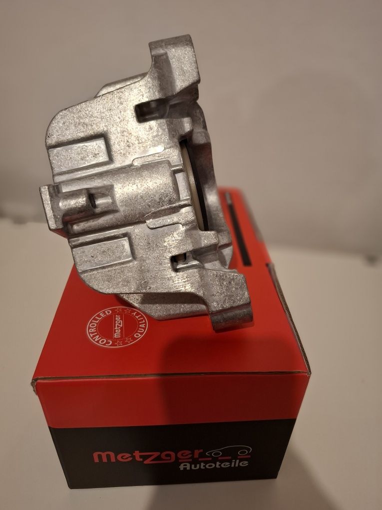 Подушка двигателя METZGER 8054334 для Mercedes-Benz