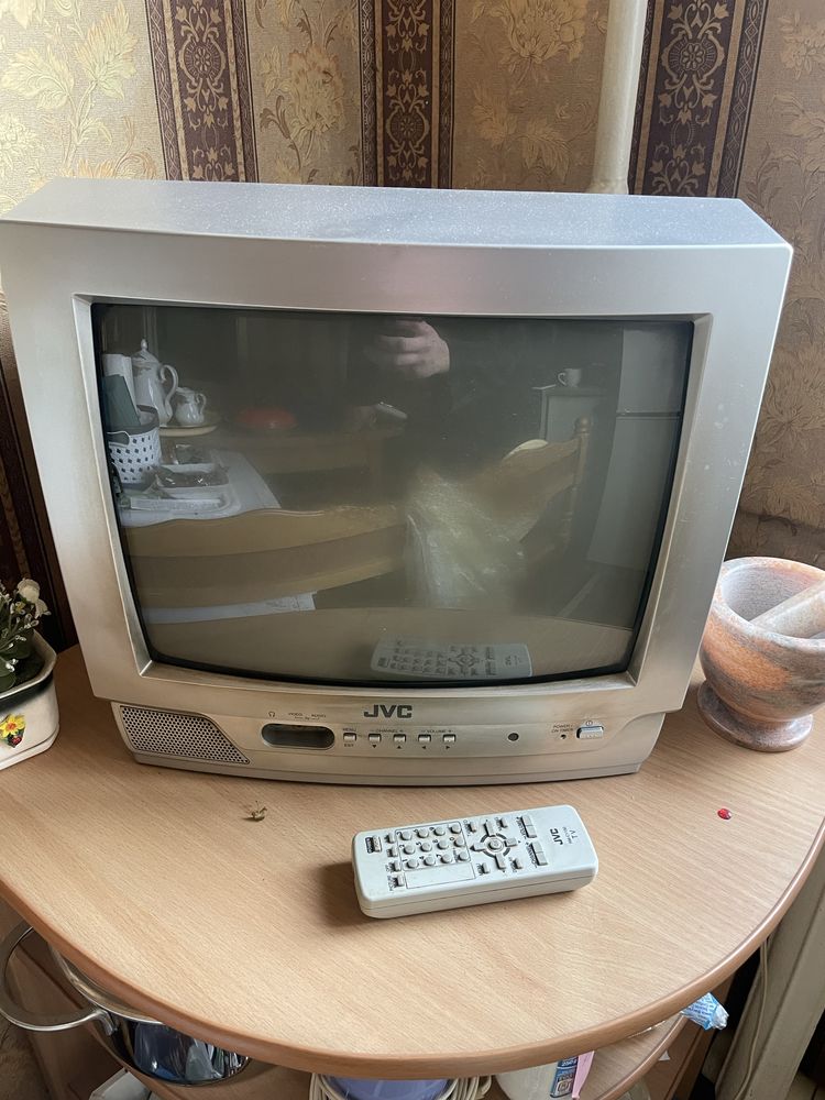 Телевизор JVC AV-1401AE