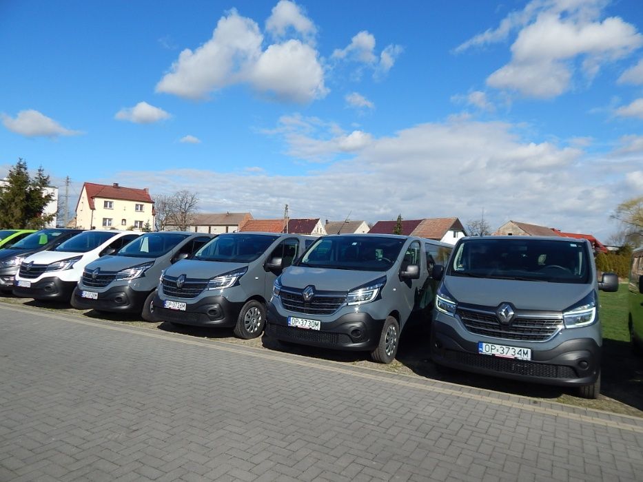 Wypożyczalnia samochodów 9 osobowych busów wynajem aut bus do wynajmu