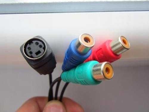 Przewód S-Video 9 pin - 3 x RCA Chinch RGB + S-Video 4 Pin