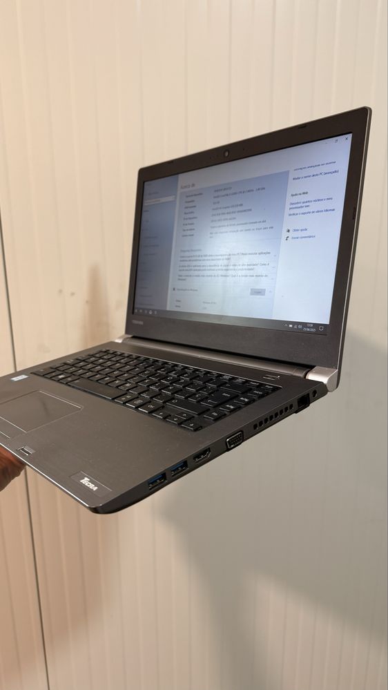 Portatil Toshiba 14” i5 6200U 12GB Ram SSD 256GB