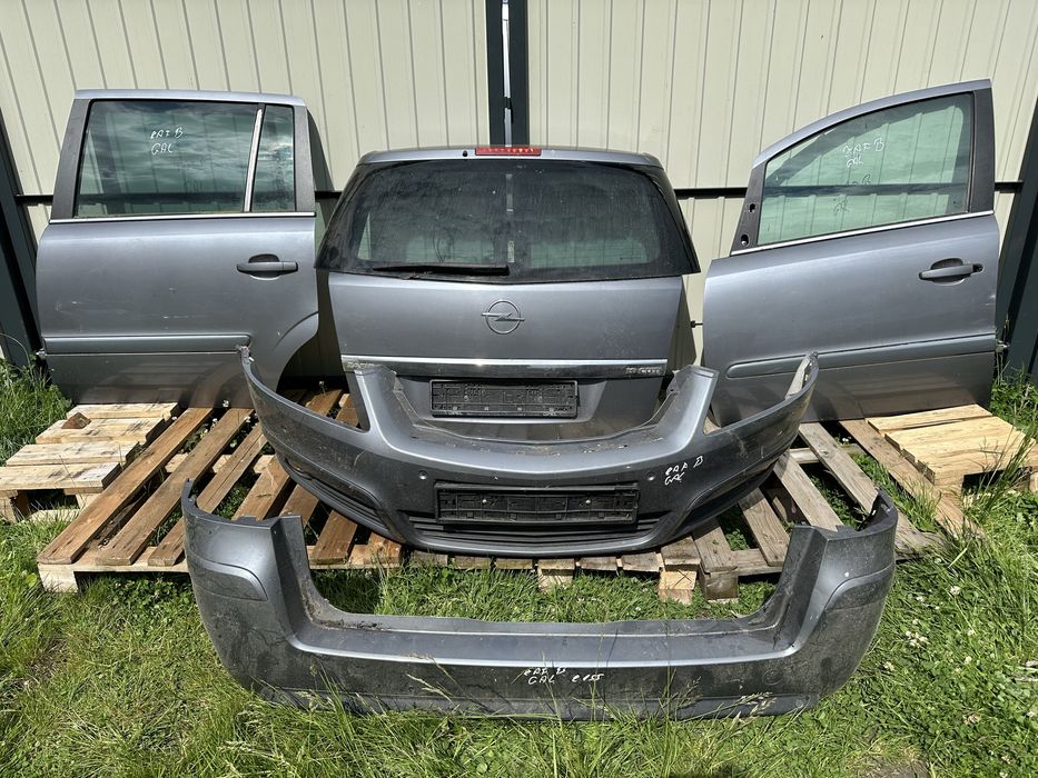 Zafira B zderzak klapa drzwi Z176