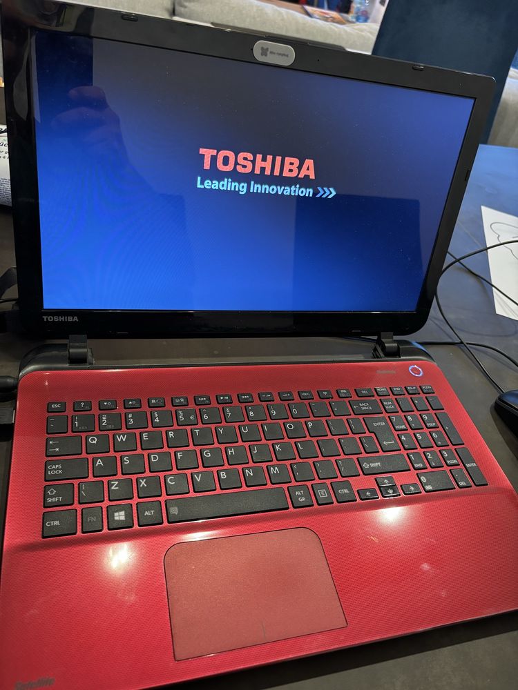 Laptop toshiba satellite 1,7GHz, Win10 Home, dysk SSD,