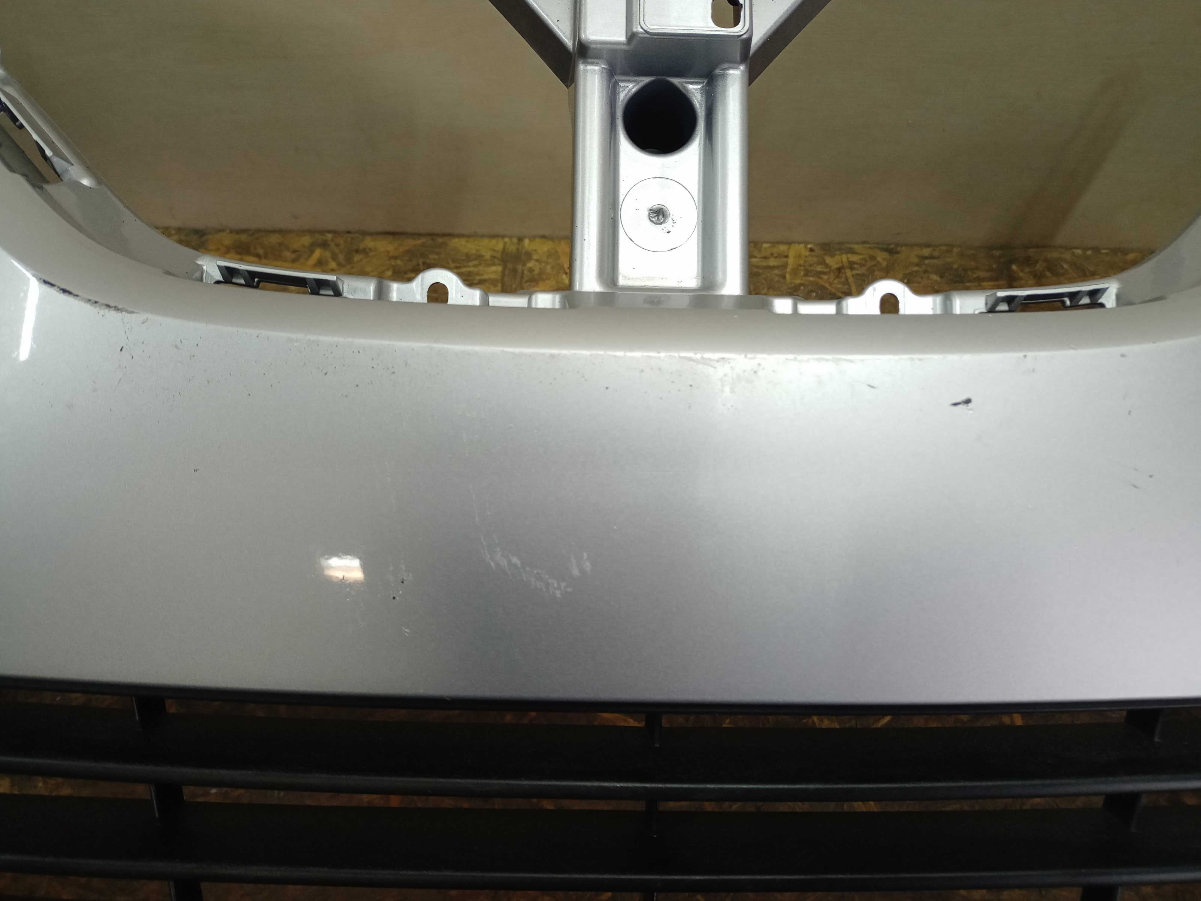 Renault Kadjar zderzak przód przedni oryginał naprawiany