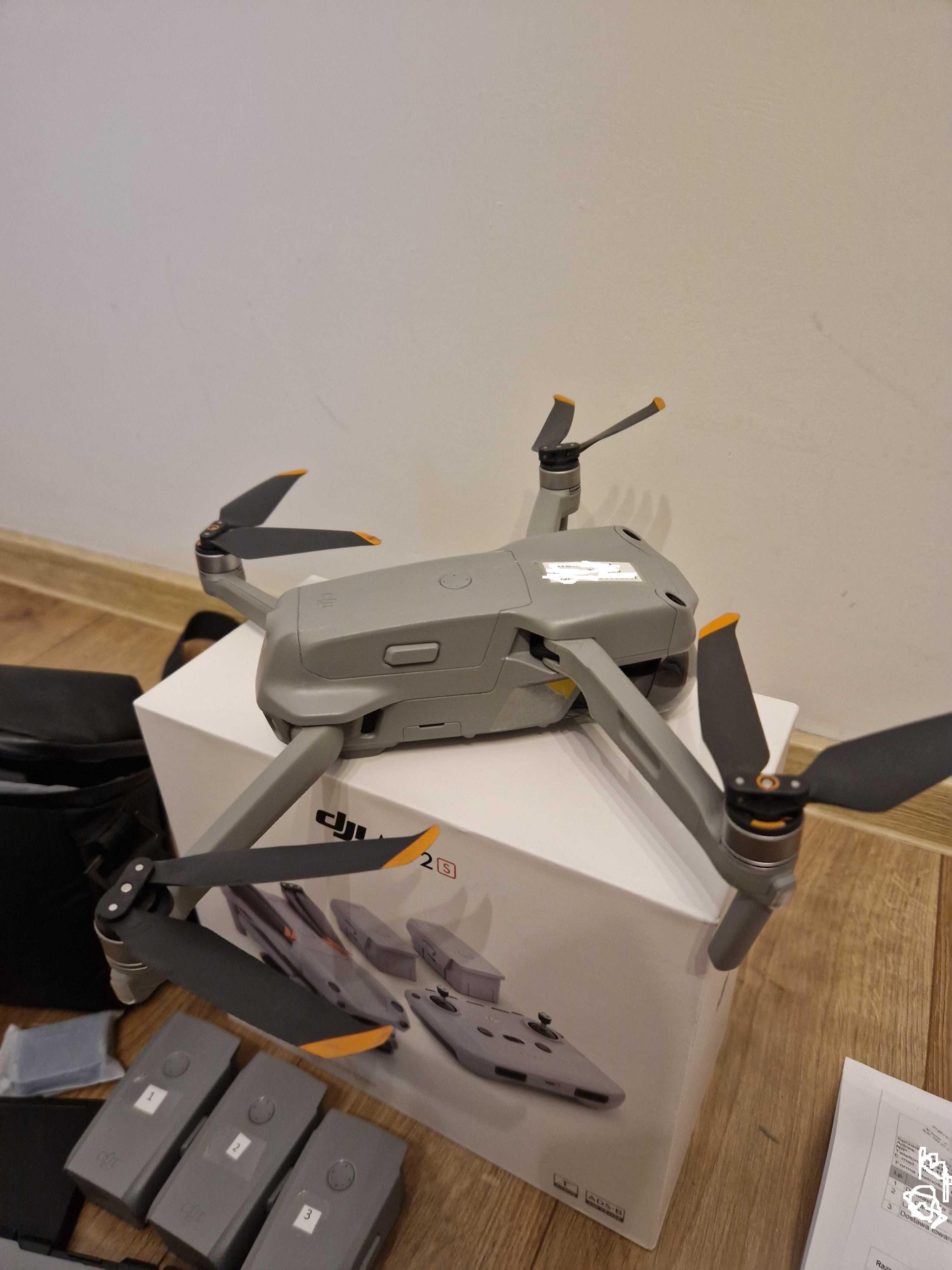 Dron DJI Air 2S Fly More Combo 100% sprawny, 4 baterie, dodatki