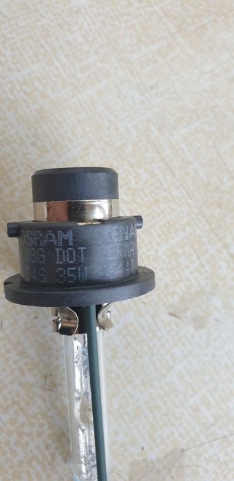 Линзы ксенон оригинал ближнего света Тойота Прадо 150