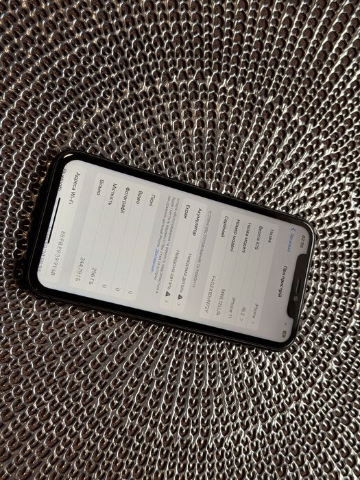 Apple Iphone 11 256GB black Neverlock Батарея 100%