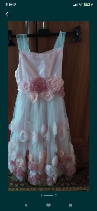 Здам сукні в гарному стані на прокат до свят