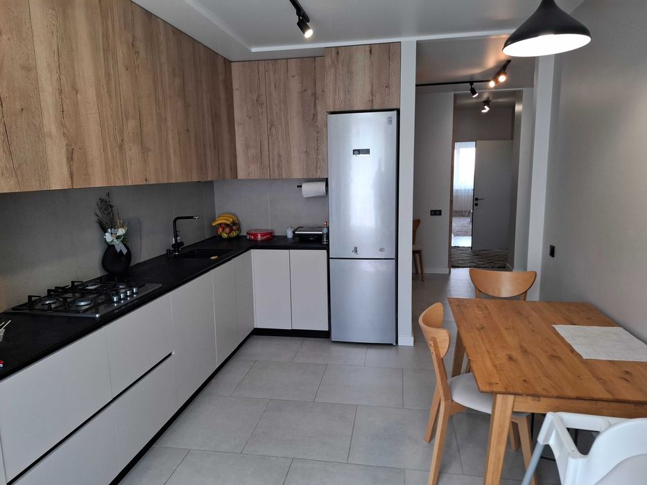 Продаж НОВОБУДОВИ З ремонтом . 2 кімнатна квартира, вул. Тролейбусна,