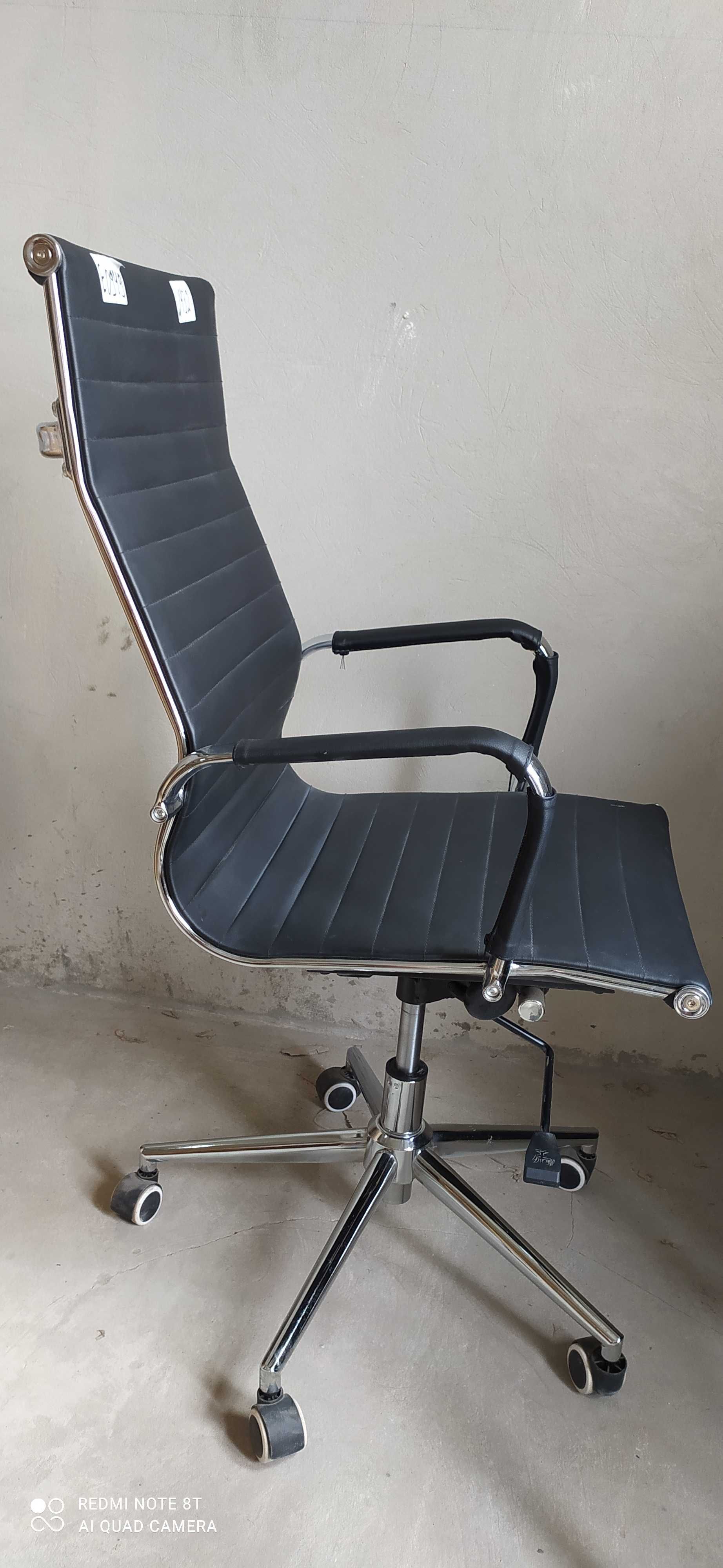 Крісло офісне Special4You Solano artleather black Е0949 з пошкодженями