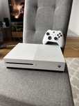 XBOX One S 500 GB + Pad
