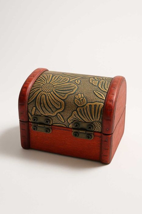 Декоративна подарункова коробочка